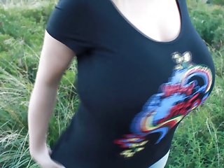 荷马和玛格辛普森一家投出巨大的波尔沃佐