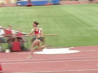 那公鸡非常大，但最终他得到了全部