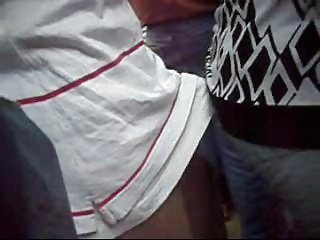 放学后，朋友们一起度过了非常愉快的下午