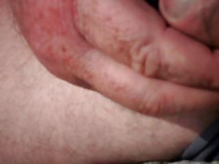 邻居知道有人在街上从事间谍活动