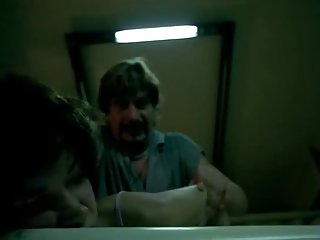 今天我的秘书没有逃脱，我操她在桌子上