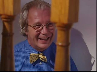 性感的秘书在业余时间乱搞她的老板